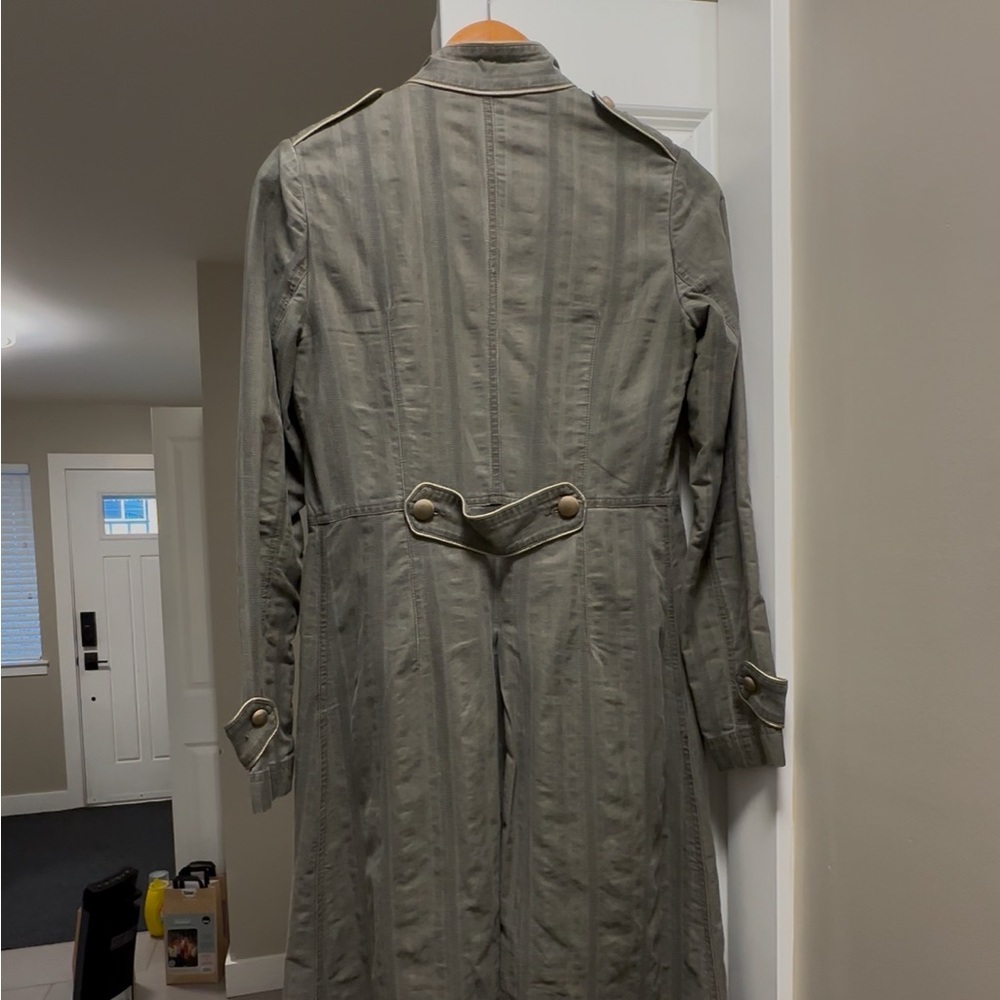Military style trench by Australian brand Seduce. - Picture 6 of 6